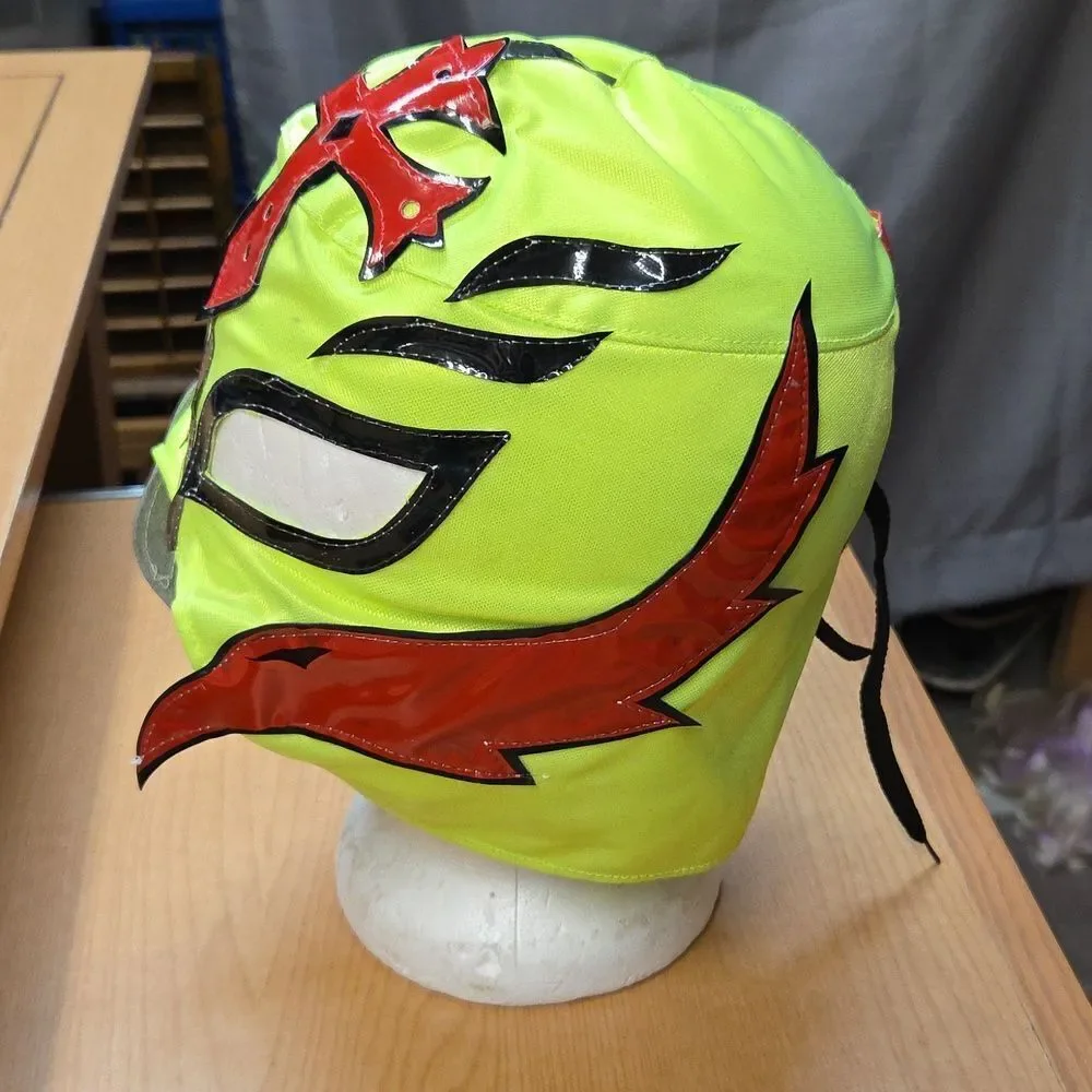 REY MYSTERIO Wrestler Mask, Pants And‎ Wrist Cuffs